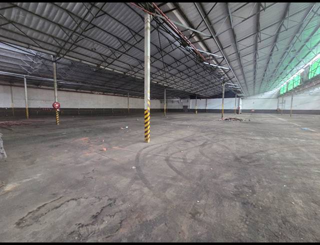 4,831M² WAREHOUSE TO LET IN CLAIRWOOD